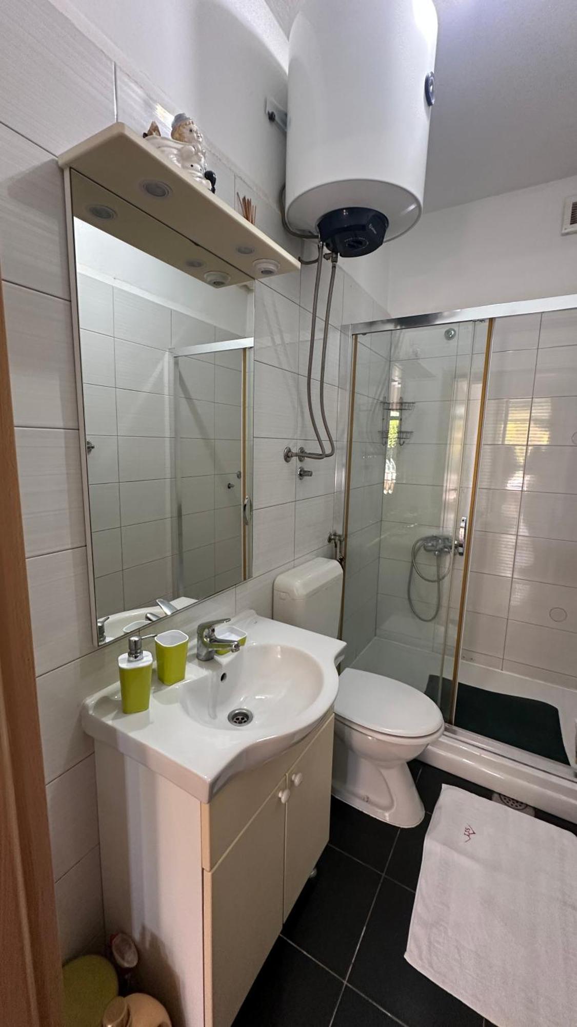 Apartman Duje 特罗吉尔 外观 照片